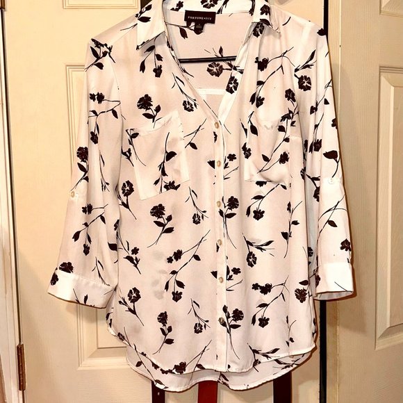 Fortune + Ivy Christelle Button Down Blouse - Picture 2 of 10